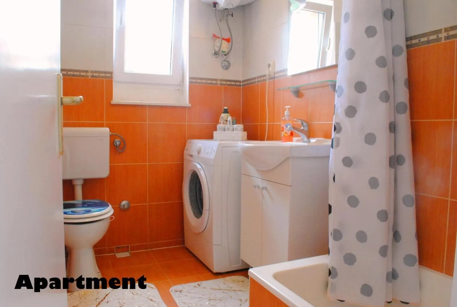 Sunshower Apartment And Studio Split
