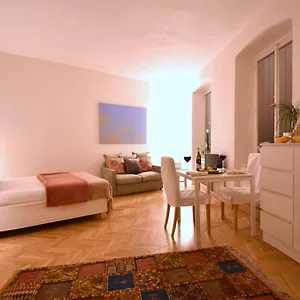 https://charming-old-town-centre-studio.praguehotelsweb.com